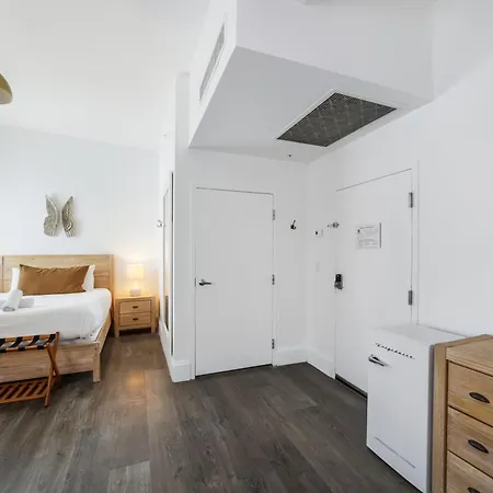 Ithaca Aparthotel Miami Beach Exterior photo